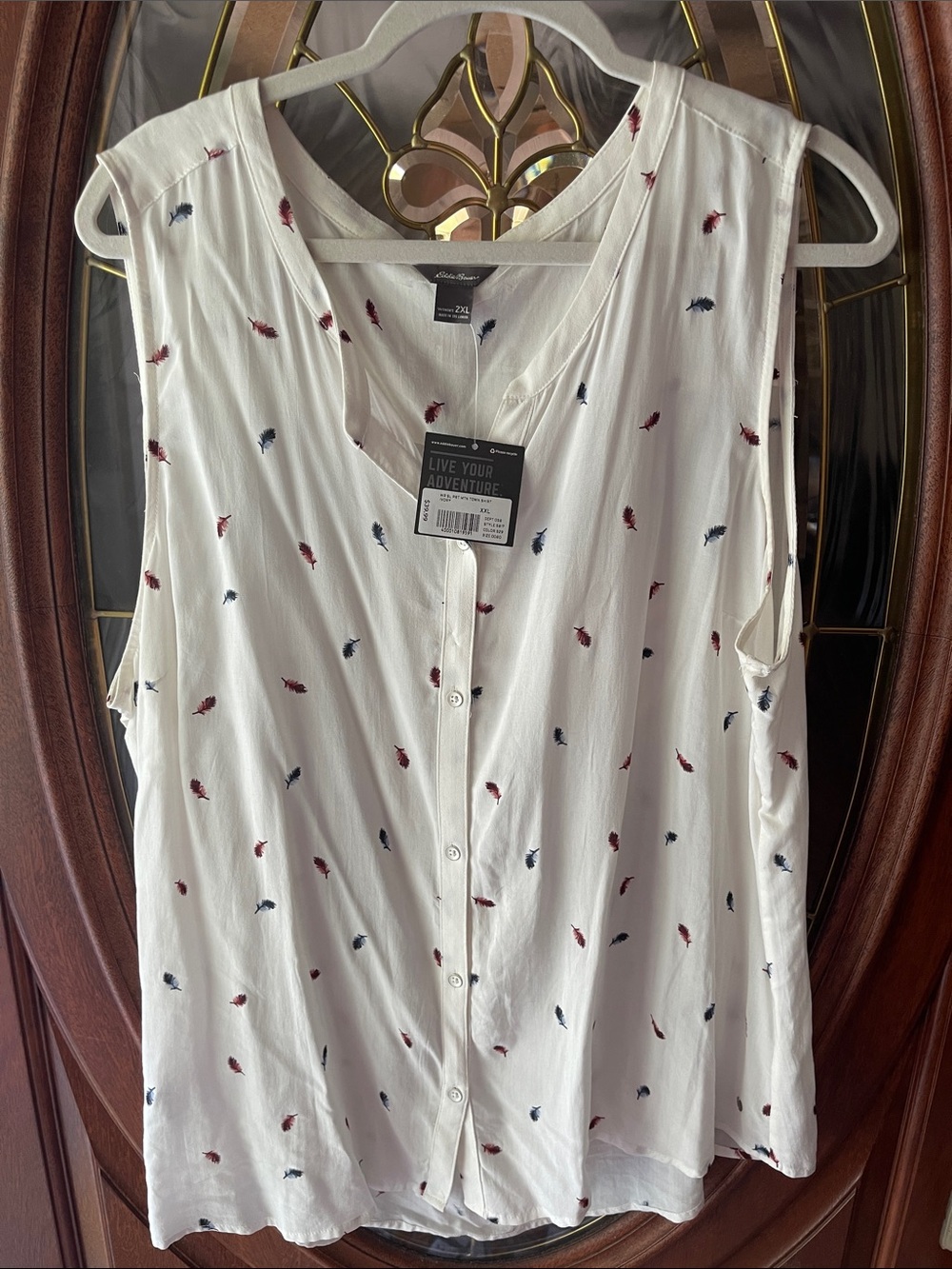 Eddie Bauer White Button-Front Sleeveless Top with Red & Navy feathers